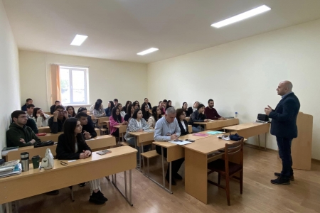 Ուսանողների Հնարավրությունները՝ Ինտերնետ Կառավարման Ոլորտում